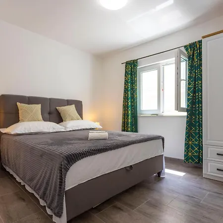 City Apartment Nora, Old Town Located, Free Parking Makarska Exterior photo