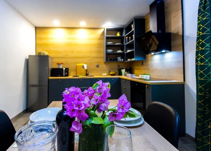 City Apartment Nora, Old Town Located, Free Parking