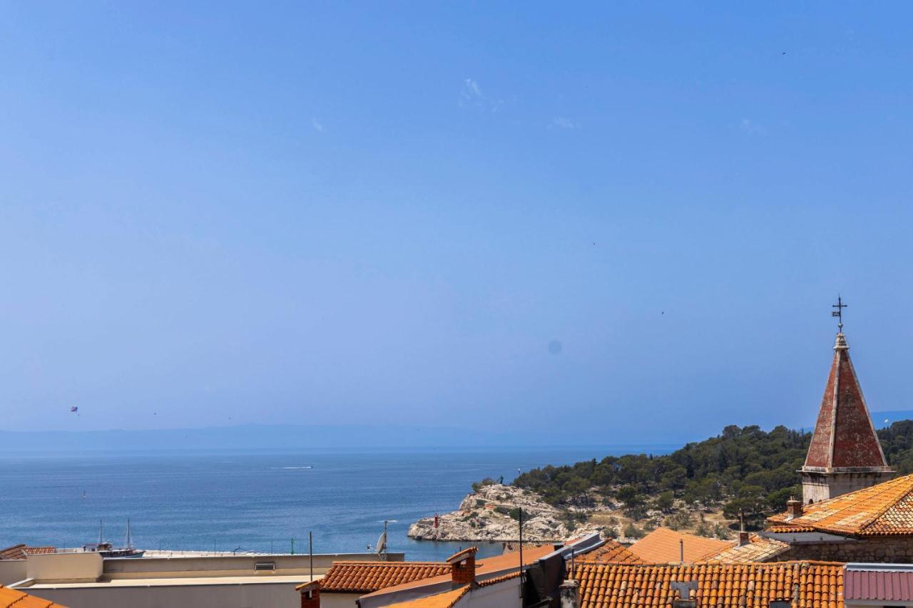 Apartment Nora, Old Town Located, Free Parking *
